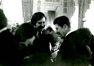 Image description is not available for 1977.032